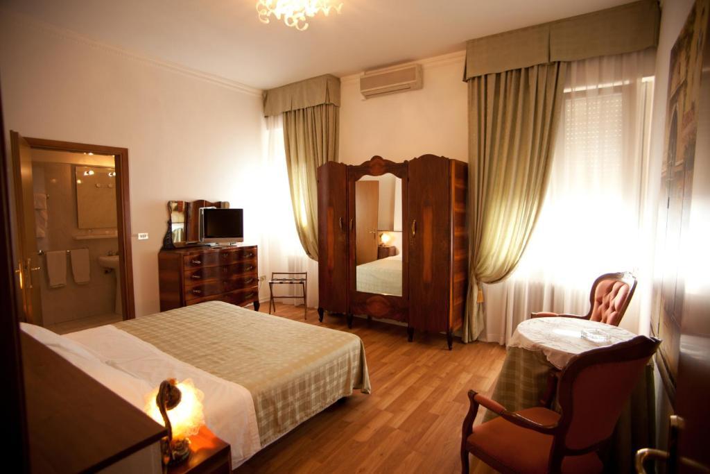 Hotel Mini Palace - Country House Molinella Ruang foto
