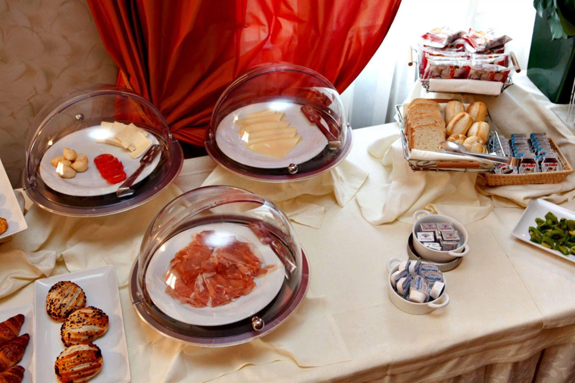 Hotel Mini Palace - Country House Molinella Bagian luar foto