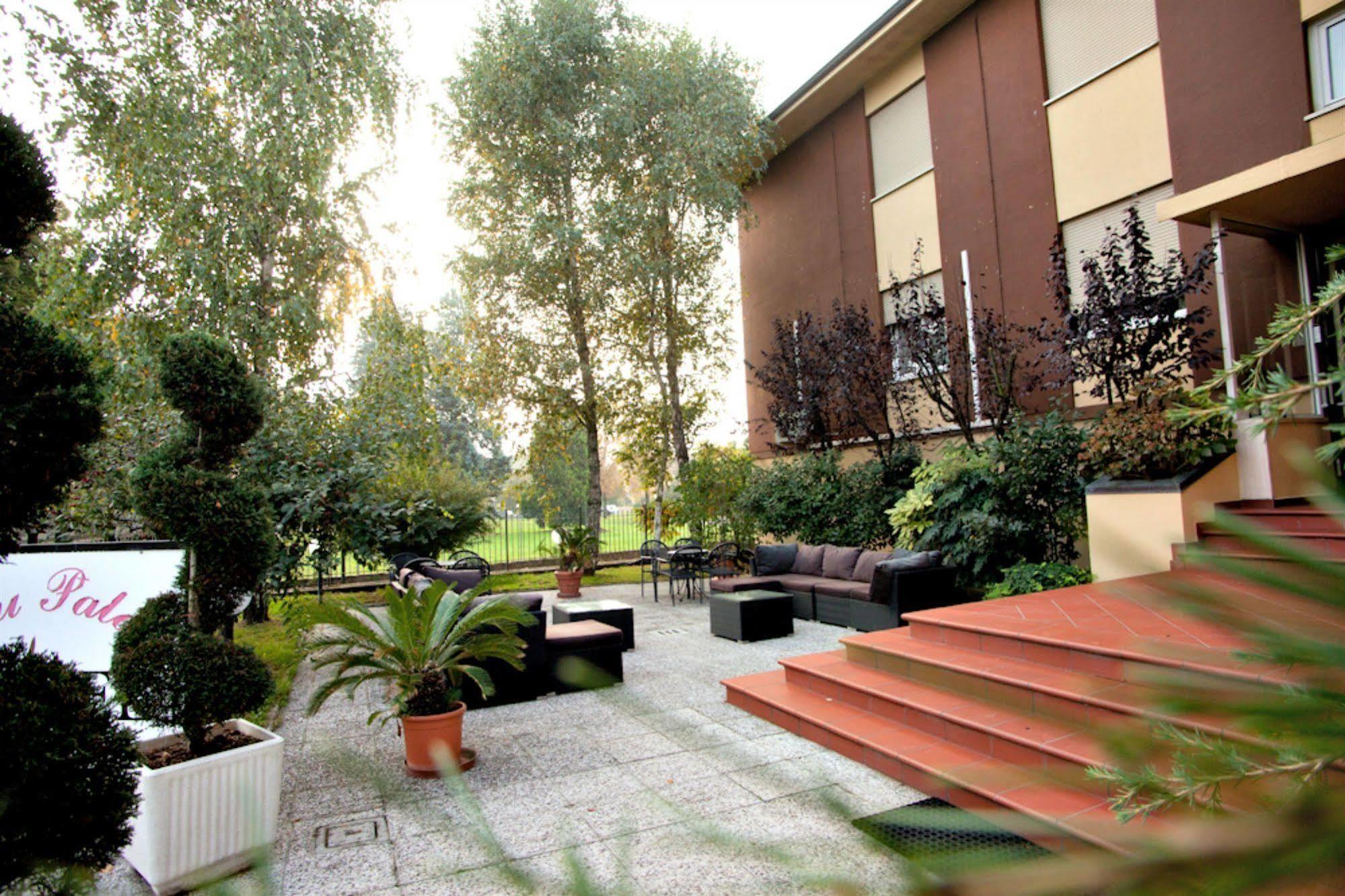 Hotel Mini Palace - Country House Molinella Bagian luar foto