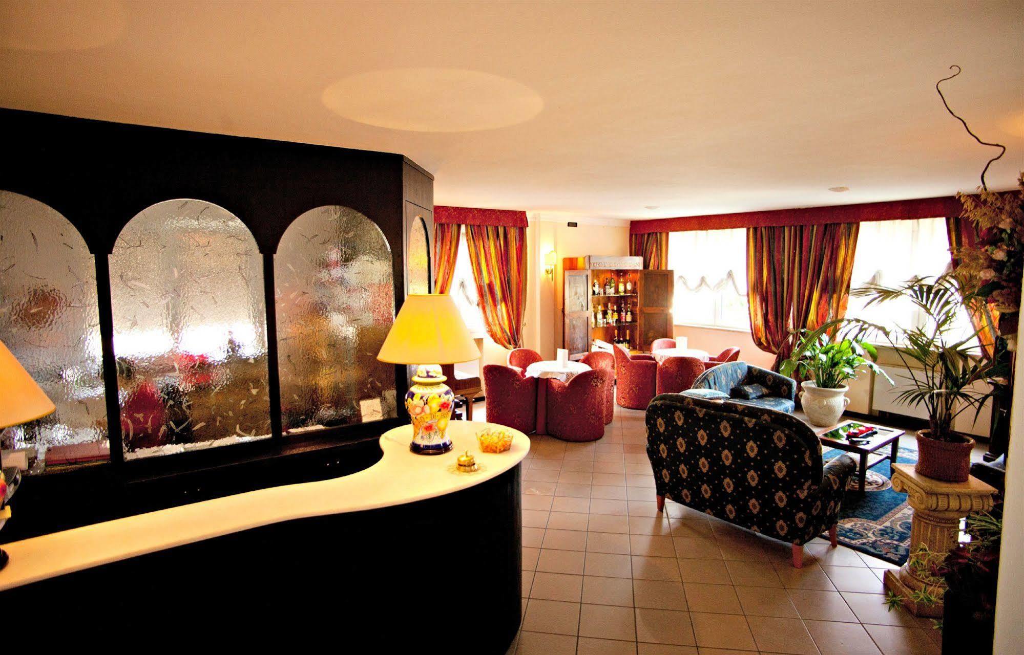 Hotel Mini Palace - Country House Molinella Bagian luar foto